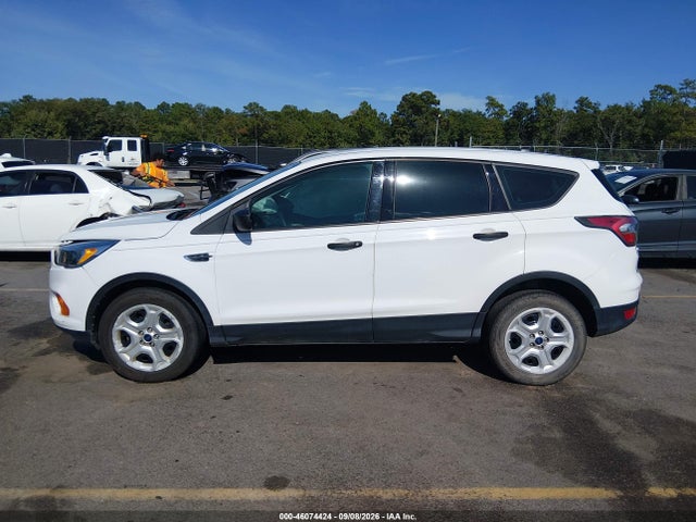 Продажа на аукционе авто 2017 Ford Escape S, vin: 1FMCU0F79HUB26086, номер лота: 46074424