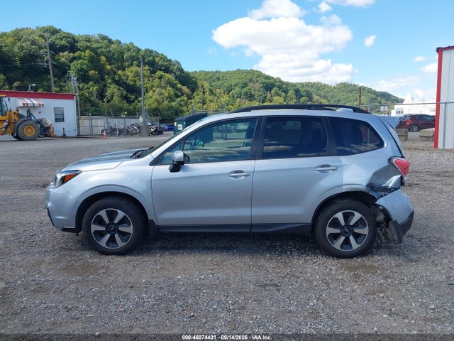 Продаж на аукціоні авто 2017 Subaru Forester 2.5i Premium, vin: JF2SJAGC0HH433442, номер лоту: 46074431