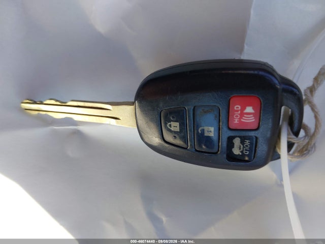 46074440 :رقم المزاد ، 4T1BF1FK5FU961213 vin ، 2015 Toyota Camry Se مزاد بيع