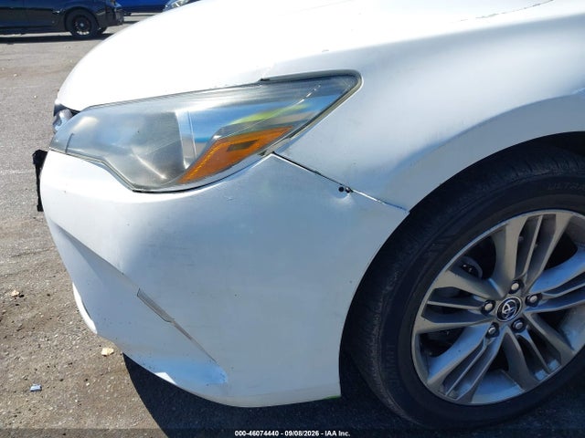 46074440 :رقم المزاد ، 4T1BF1FK5FU961213 vin ، 2015 Toyota Camry Se مزاد بيع