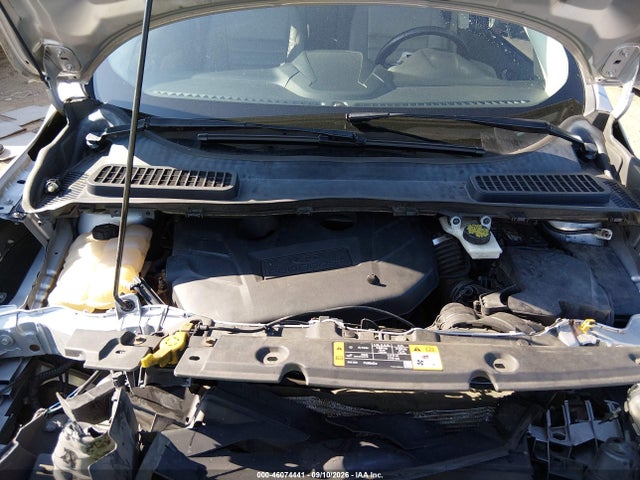 46074441 :رقم المزاد ، 1FMCU9G96GUB19647 vin ، 2016 Ford Escape Se مزاد بيع
