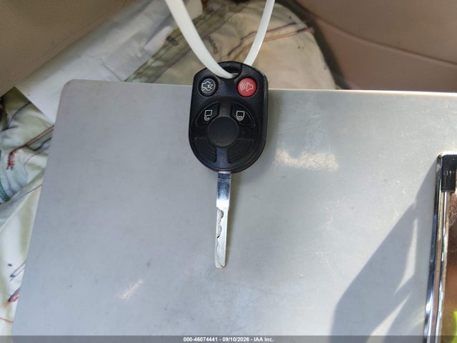 46074441 :رقم المزاد ، 1FMCU9G96GUB19647 vin ، 2016 Ford Escape Se مزاد بيع