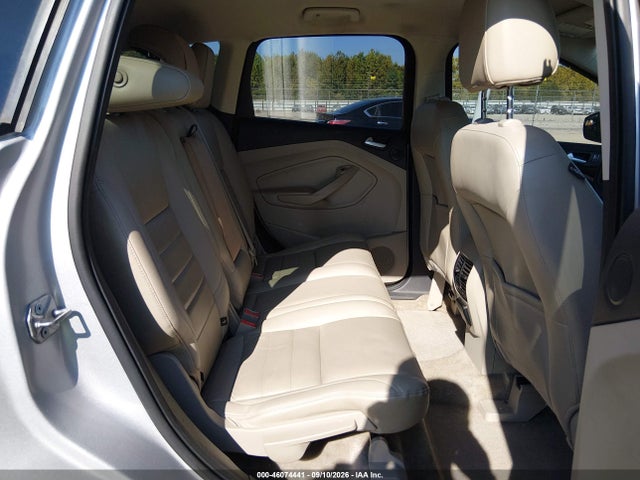 46074441 :رقم المزاد ، 1FMCU9G96GUB19647 vin ، 2016 Ford Escape Se مزاد بيع