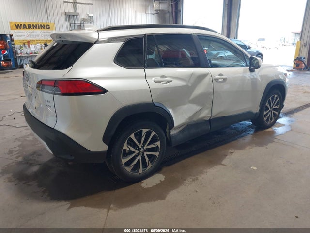 Продажа на аукционе авто 2022 Toyota Corolla Cross Xle, vin: 7MUDAABG0NV016613, номер лота: 46074478