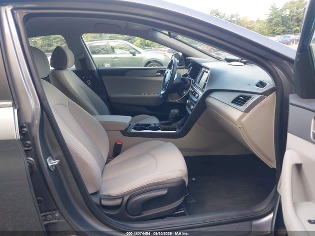 46074484 :رقم المزاد ، 5NPE24AF1KH790117 vin ، 2019 Hyundai Sonata Se مزاد بيع