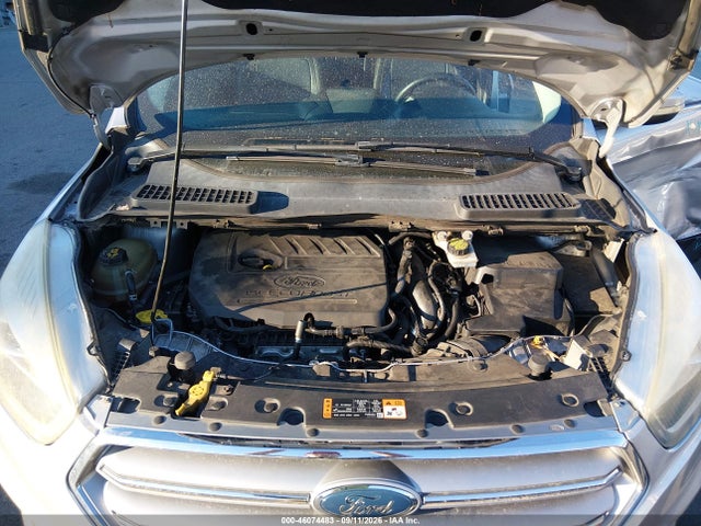 2017 Ford Escape Titanium მანქანა იყიდება აუქციონზე, vin: 1FMCU9JDXHUA02880, აუქციონის ნომერი: 46074483