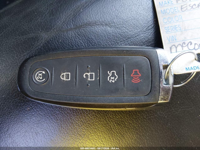 2017 Ford Escape Titanium მანქანა იყიდება აუქციონზე, vin: 1FMCU9JDXHUA02880, აუქციონის ნომერი: 46074483