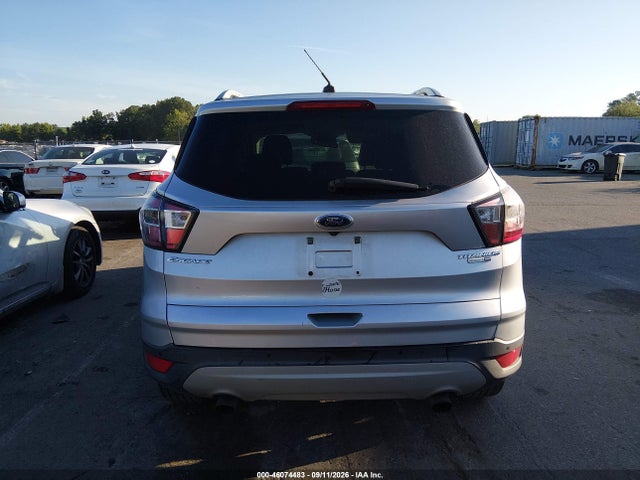 2017 Ford Escape Titanium მანქანა იყიდება აუქციონზე, vin: 1FMCU9JDXHUA02880, აუქციონის ნომერი: 46074483