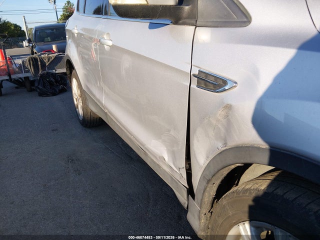 2017 Ford Escape Titanium მანქანა იყიდება აუქციონზე, vin: 1FMCU9JDXHUA02880, აუქციონის ნომერი: 46074483