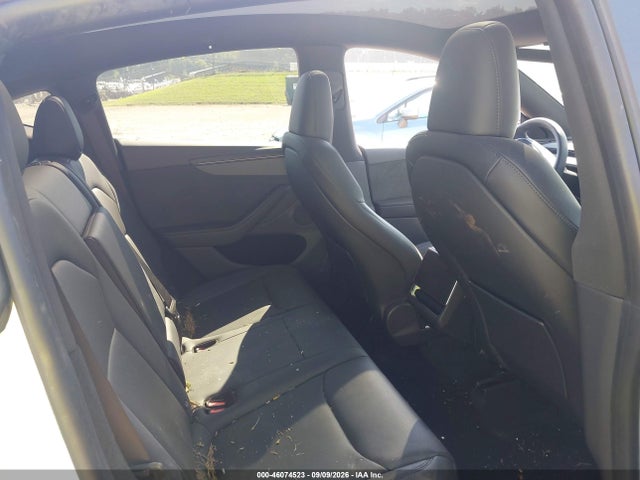 7SAYGDEDXTA674597 Tesla Model Y Premium Rear-wheel Drive/rear-wheel Drive