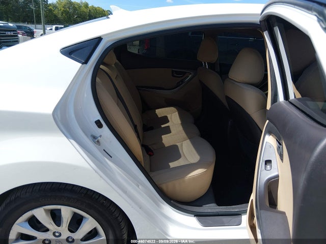 46074522 :رقم المزاد ، 5NPDH4AE5CH140774 vin ، 2012 Hyundai Elantra Gls مزاد بيع