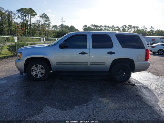 46074570 :رقم المزاد ، 1GNLC2E01DR130001 vin ، 2013 Chevrolet Tahoe Commercial Fleet مزاد بيع