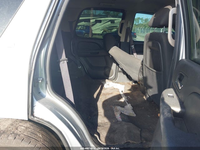 46074570 :رقم المزاد ، 1GNLC2E01DR130001 vin ، 2013 Chevrolet Tahoe Commercial Fleet مزاد بيع
