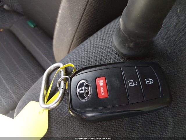 Продажа на аукционе авто 2026 Toyota Corolla Cross Hybrid Se, vin: 7MUFBABGXTV099924, номер лота: 46074642