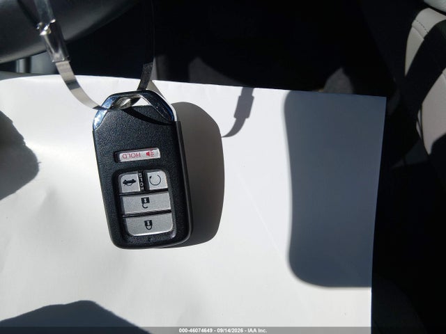 46074649 :رقم المزاد ، 1HGCV1F58JA185113 vin ، 2018 Honda Accord Ex-l مزاد بيع