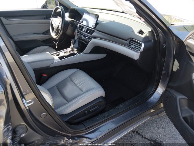 46074649 :رقم المزاد ، 1HGCV1F58JA185113 vin ، 2018 Honda Accord Ex-l مزاد بيع