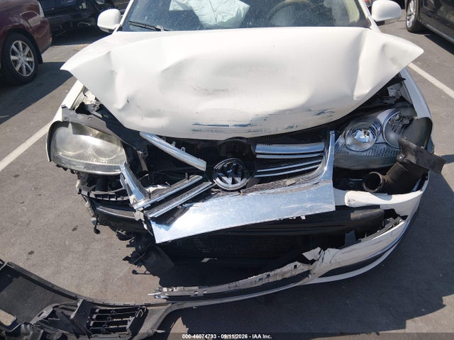 2008 Volkswagen Jetta Se/sel მანქანა იყიდება აუქციონზე, vin: 3VWRM71K58M117678, აუქციონის ნომერი: 46074793