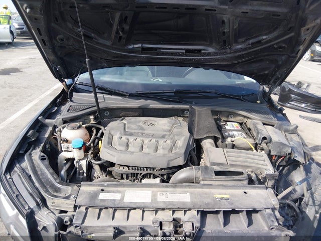 Продаж на аукціоні авто 2019 Volkswagen Passat 2.0t Wolfsburg Edition, vin: 1VWLA7A38KC000189, номер лоту: 46074795