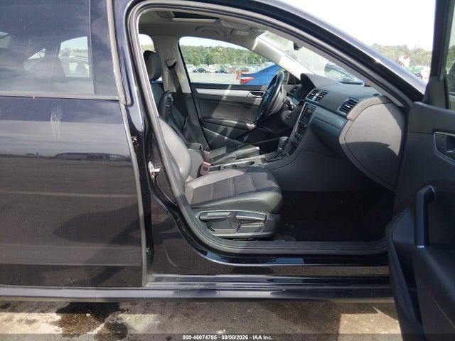 Продаж на аукціоні авто 2019 Volkswagen Passat 2.0t Wolfsburg Edition, vin: 1VWLA7A38KC000189, номер лоту: 46074795