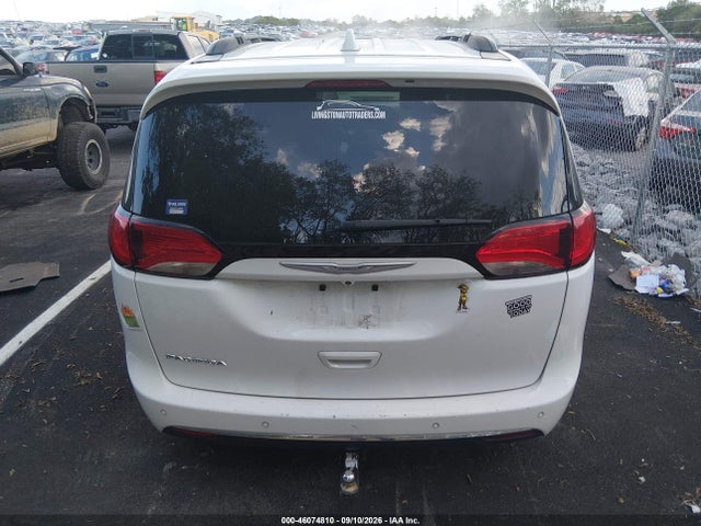 46074810 :رقم المزاد ، 2C4RC1BG7HR533947 vin ، 2017 Chrysler Pacifica Touring-l مزاد بيع