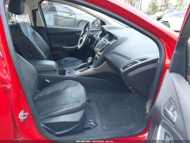 46074884 :رقم المزاد ، 1FAHP3H22CL221095 vin ، 2012 Ford Focus Sel مزاد بيع