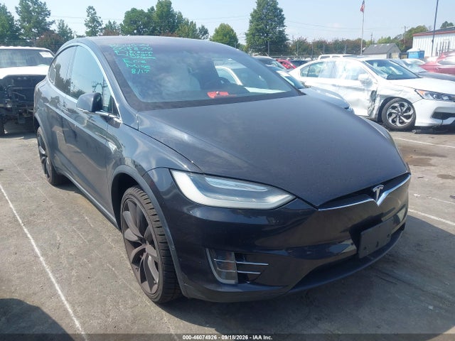 2016 Tesla Model X 60d/70d/75d/90d მანქანა იყიდება აუქციონზე, vin: 5YJXCAE21GF008870, აუქციონის ნომერი: 46074926
