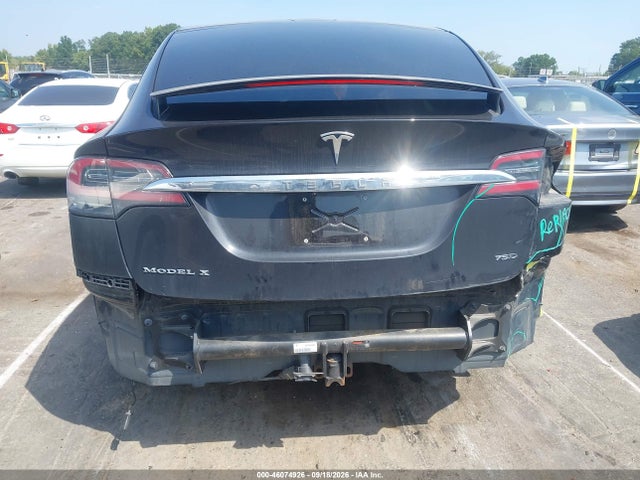 Продаж на аукціоні авто 2016 Tesla Model X 60d/70d/75d/90d, vin: 5YJXCAE21GF008870, номер лоту: 46074926