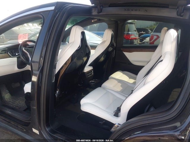 Продаж на аукціоні авто 2016 Tesla Model X 60d/70d/75d/90d, vin: 5YJXCAE21GF008870, номер лоту: 46074926