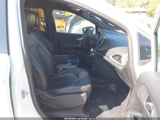46074930 :رقم المزاد ، 2C4RC1BG2SR555989 vin ، 2025 Chrysler Pacifica Select مزاد بيع