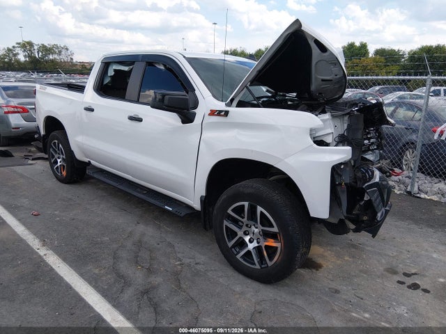 Aukcja sprzedaży 2020 Chevrolet Silverado 1500 4wd  Short Bed Lt Trail Boss, vin: 3GCPYFED6LG131990, numer aukcji: 46075095