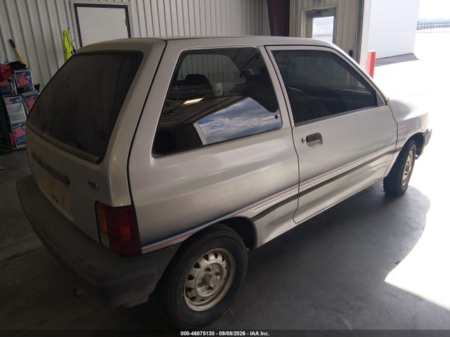 1991 Ford Festiva L მანქანა იყიდება აუქციონზე, vin: KNJPT05H0M6132552, აუქციონის ნომერი: 46075130