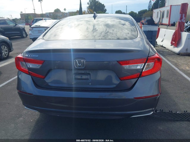46075152 :رقم المزاد ، 1HGCV1F1XJA086385 vin ، 2018 Honda Accord Lx مزاد بيع