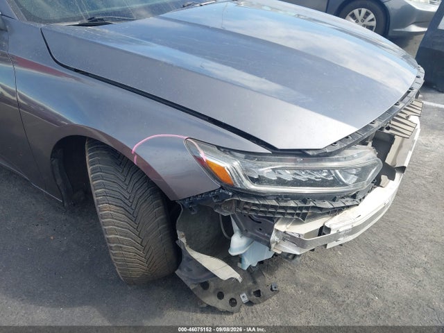46075152 :رقم المزاد ، 1HGCV1F1XJA086385 vin ، 2018 Honda Accord Lx مزاد بيع