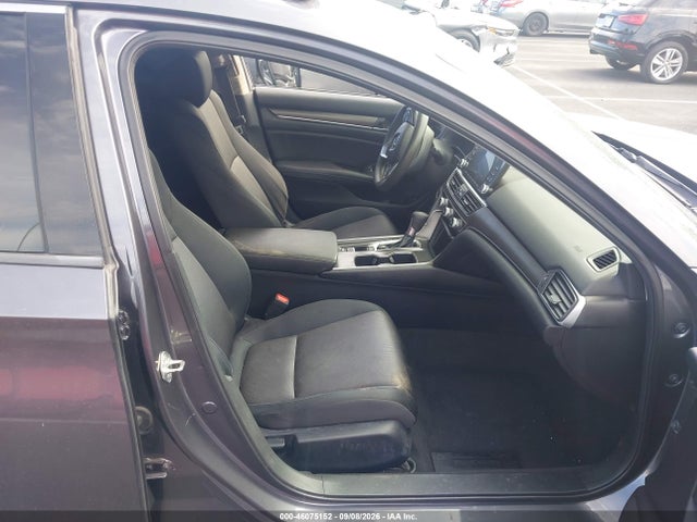 46075152 :رقم المزاد ، 1HGCV1F1XJA086385 vin ، 2018 Honda Accord Lx مزاد بيع