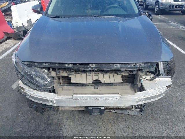 46075152 :رقم المزاد ، 1HGCV1F1XJA086385 vin ، 2018 Honda Accord Lx مزاد بيع
