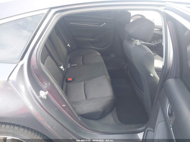 46075152 :رقم المزاد ، 1HGCV1F1XJA086385 vin ، 2018 Honda Accord Lx مزاد بيع