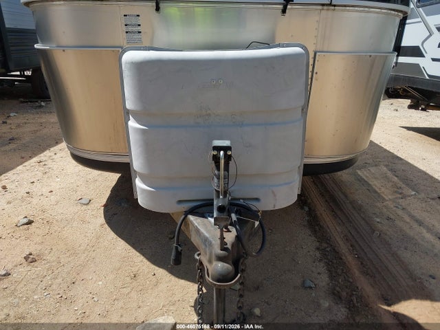 46075168 :رقم المزاد ، 1STVRTF12CJ525977 vin ، 2012 Airstream Sport مزاد بيع