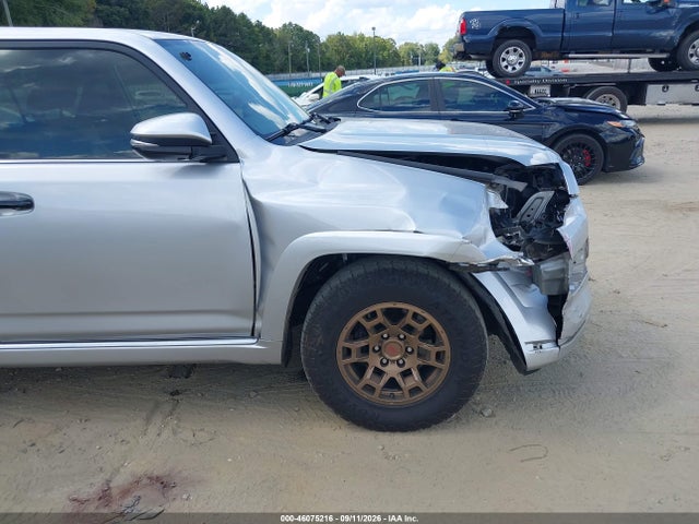 Продаж на аукціоні авто 2016 Toyota 4runner Limited, vin: JTEZU5JR9G5120314, номер лоту: 46075216