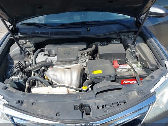 46075234 :رقم المزاد ، 4T1BF1FK0CU585452 vin ، 2012 Toyota Camry Xle مزاد بيع