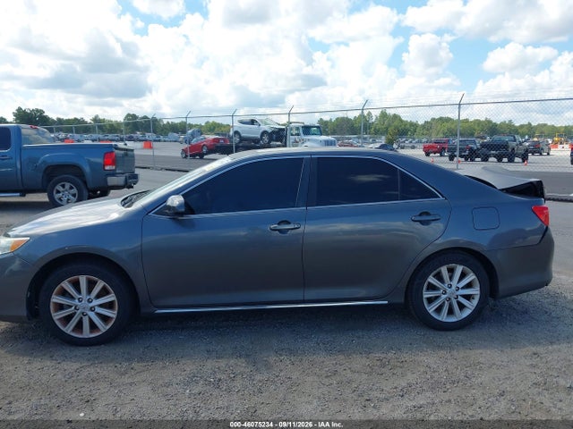 46075234 :رقم المزاد ، 4T1BF1FK0CU585452 vin ، 2012 Toyota Camry Xle مزاد بيع