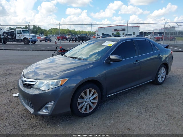 46075234 :رقم المزاد ، 4T1BF1FK0CU585452 vin ، 2012 Toyota Camry Xle مزاد بيع