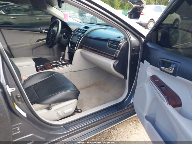 46075234 :رقم المزاد ، 4T1BF1FK0CU585452 vin ، 2012 Toyota Camry Xle مزاد بيع