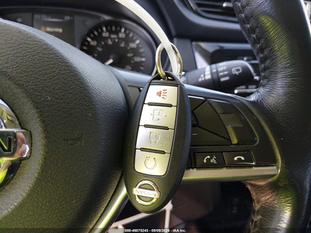 46075245 :رقم المزاد ، JN8AT2MV6HW267802 vin ، 2017 Nissan Rogue Sv مزاد بيع