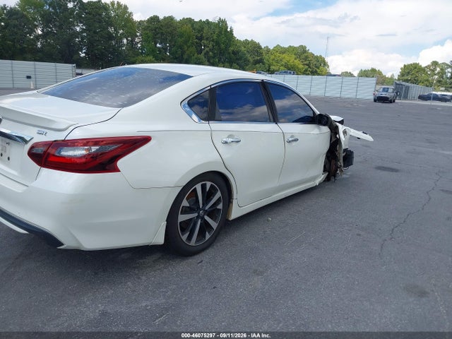 Продаж на аукціоні авто 2018 Nissan Altima 2.5 Sr, vin: 1N4AL3AP0JC118953, номер лоту: 46075297