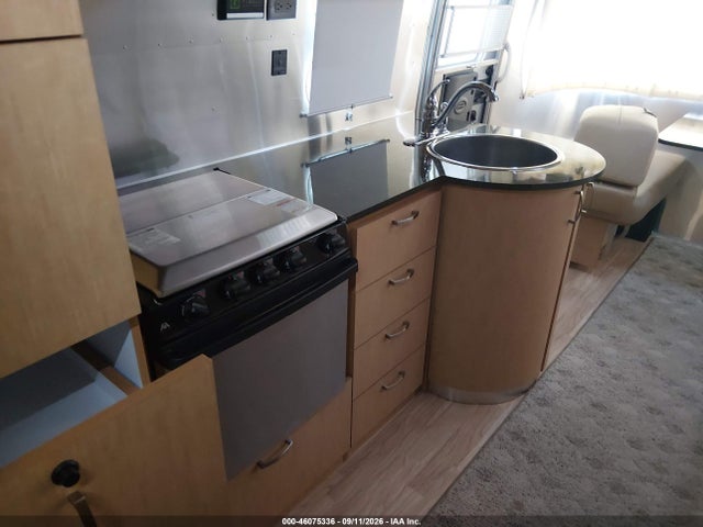 Airstream Other 2015 1STT9YL29FJ531197 Image 17