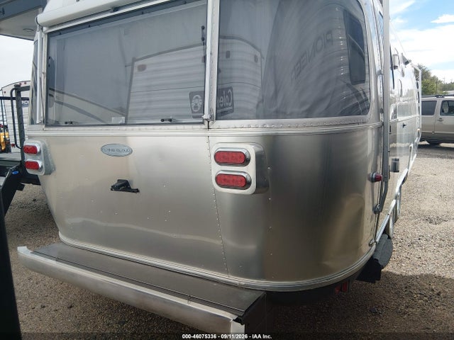 Airstream Other 2015 1STT9YL29FJ531197 Image 4