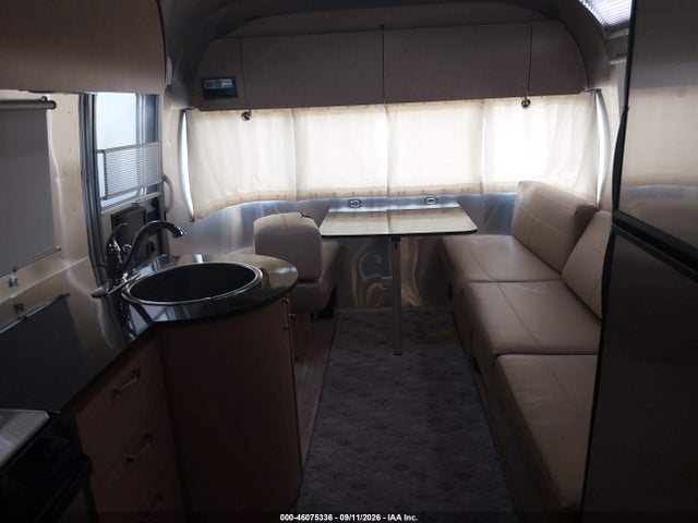 Airstream Other 2015 1STT9YL29FJ531197 Image 8