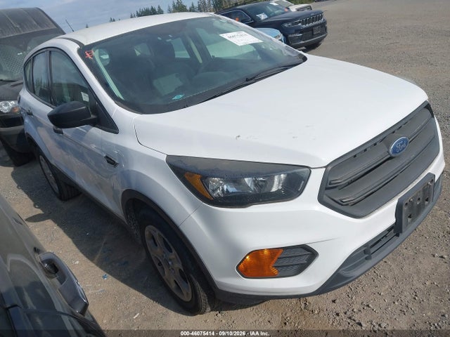 Ford ESCAPE S 2018 1FMCU0F73JUB14781 main image