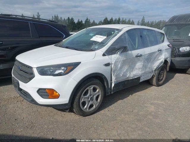 Ford ESCAPE S 2018 1FMCU0F73JUB14781 Image 2