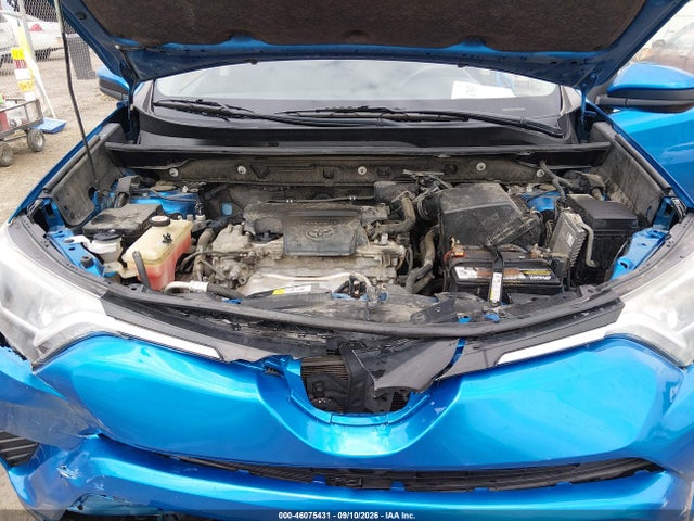 Toyota RAV4 LE 2016 JTMZFREV9GJ098920 Image 10